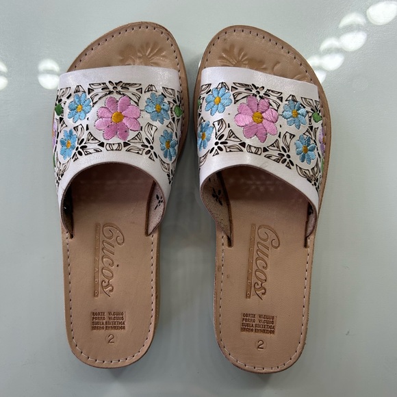 Artisan Leather Sandals - Picture 2 of 4